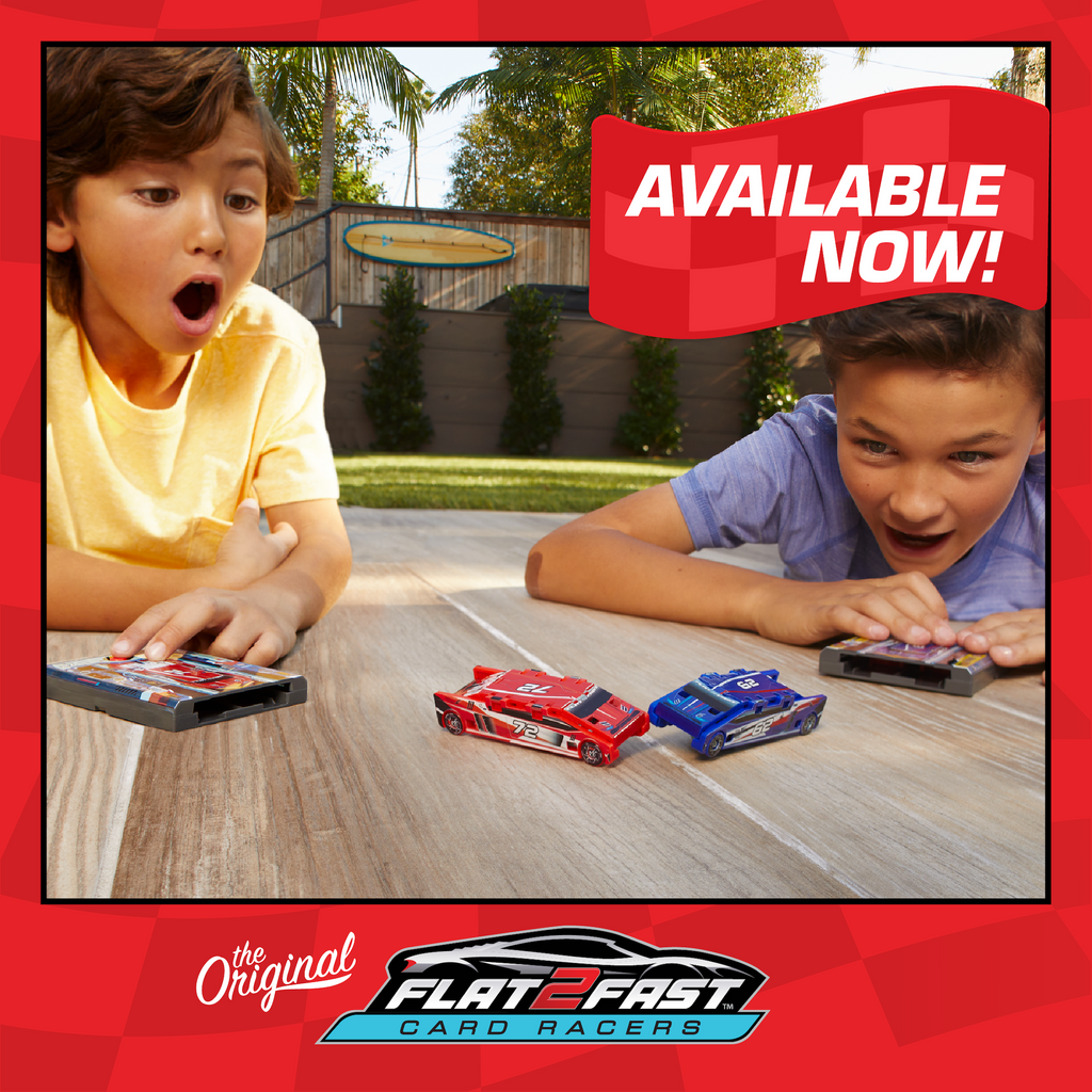 2 children playing with Flat2Fast Cars