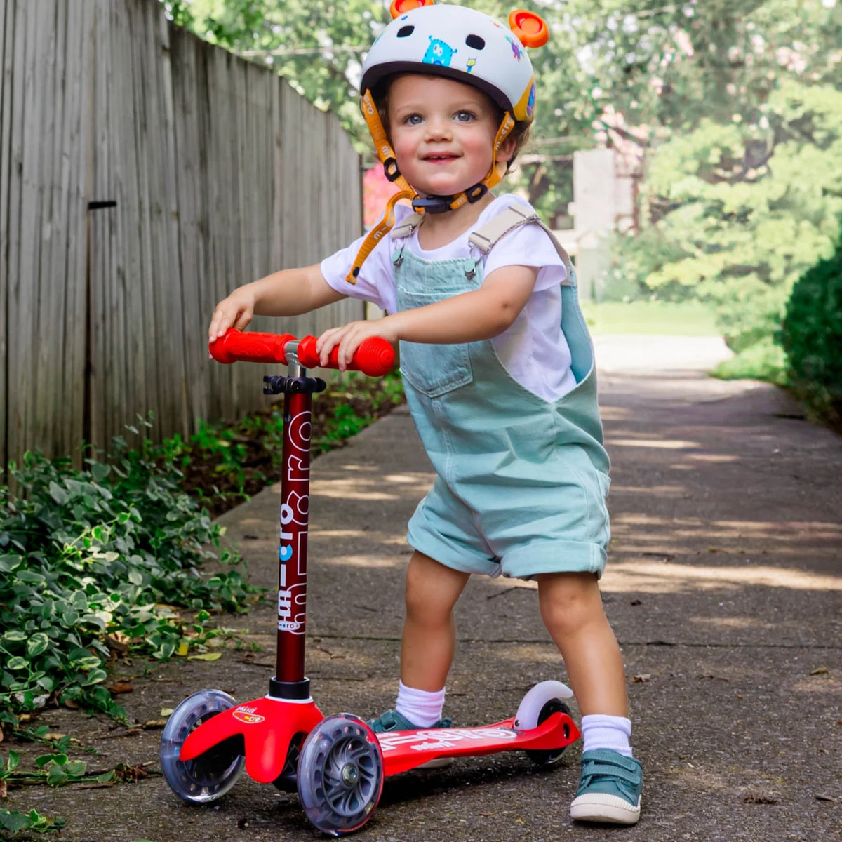 Mini Deluxe LED Red Scooter | Wonder Works Toys