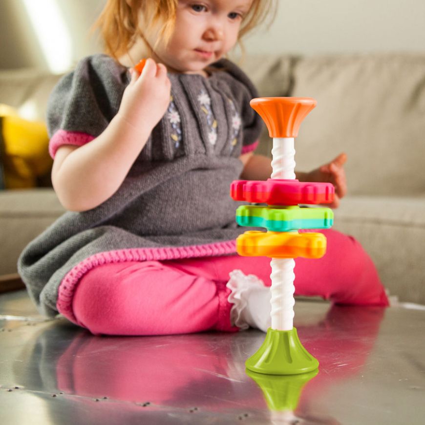 Child playing with Mini Spinny