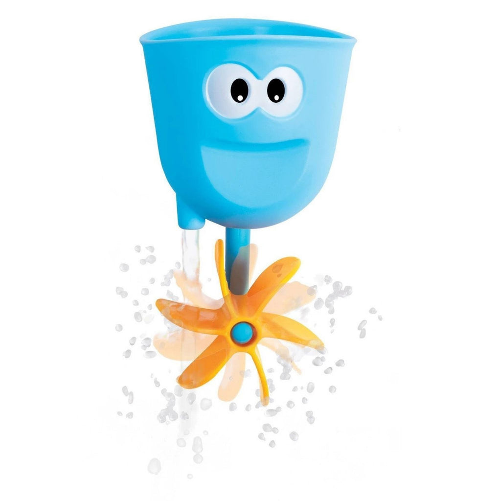 Flow 'N' Fill Spout Blue Bucket and Propeller with Water